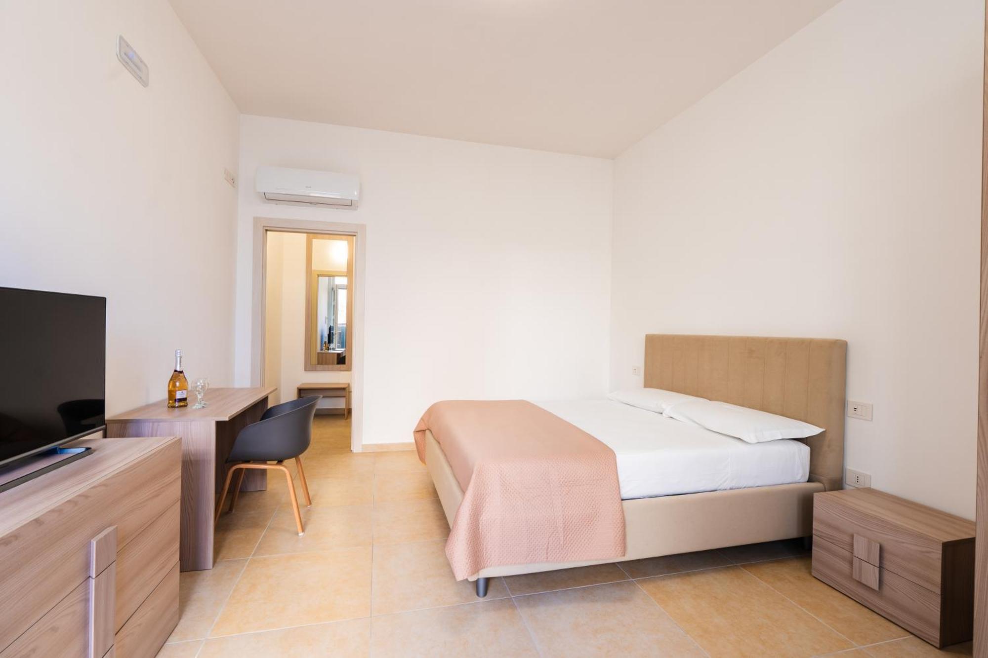 Porta 29 Rooms Trani Ngoại thất bức ảnh